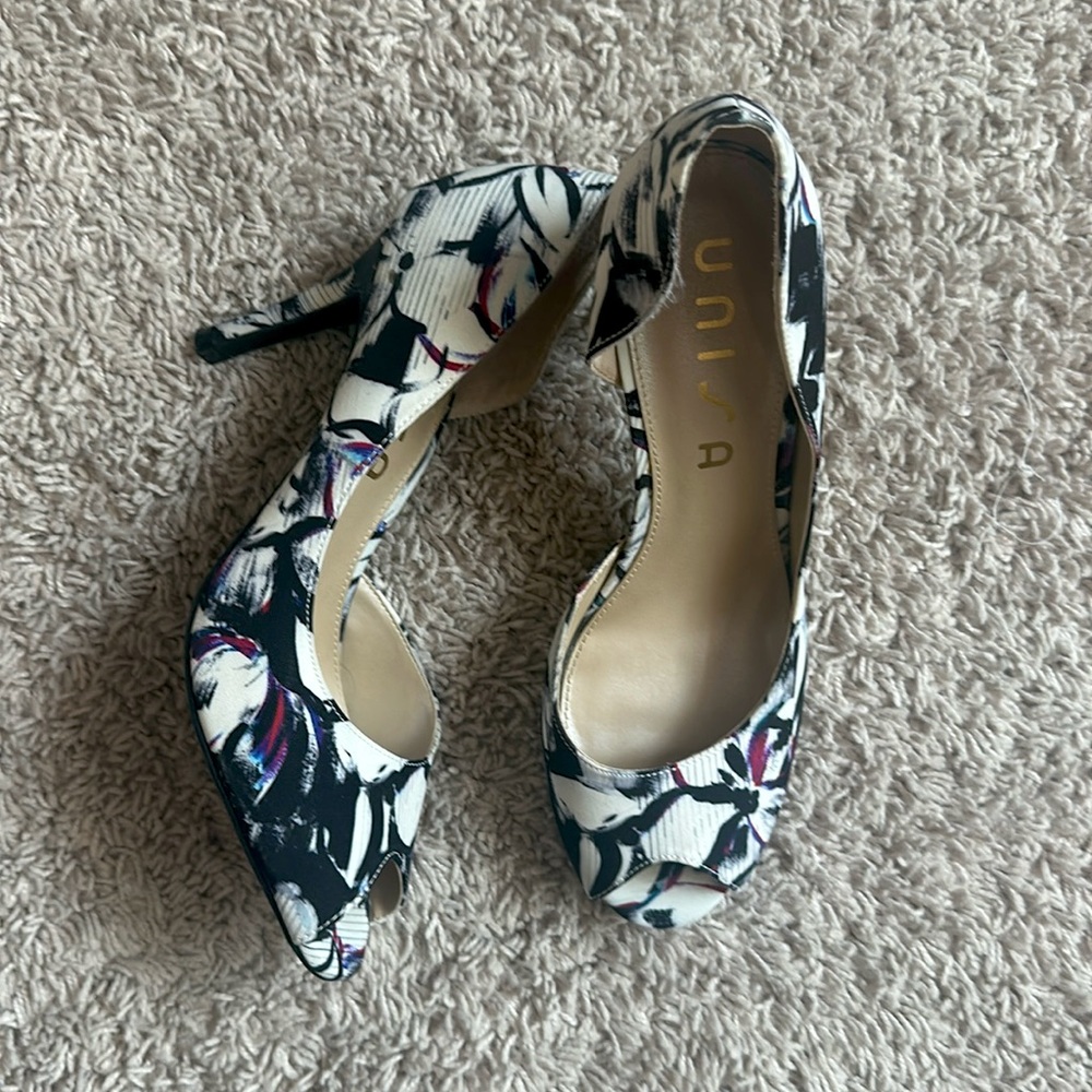 Floral peep toe pumps, heel dress shoes
